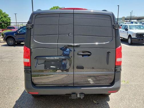2021 Mercedes-Benz Metris Base