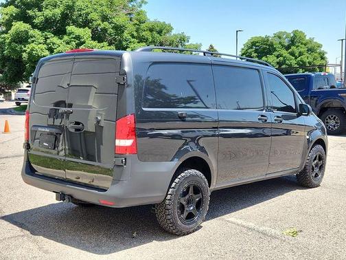 2021 Mercedes-Benz Metris Base