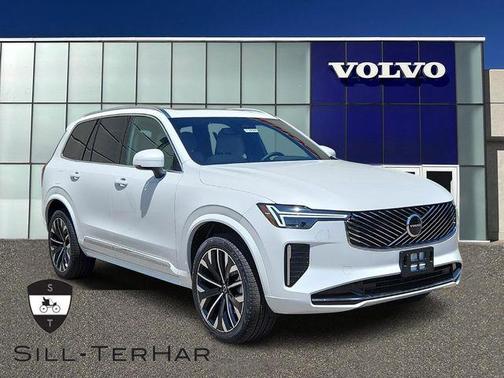 2025 Volvo XC90 B5 Core