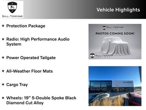 Metallic 2024 Volvo XC60 Recharge Plug-In Hybrid T8 Core Dark Theme