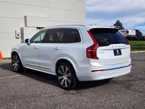 2024 Volvo XC90 Recharge Plug-In Hybrid T8 Plus Bright Theme 7 Passenger