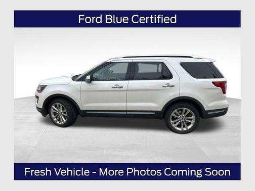 White Platinum Clearcoat Metallic 2018 Ford Explorer Limited