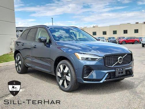 2025 Volvo XC60 Plug-In Hybrid T8 Plus