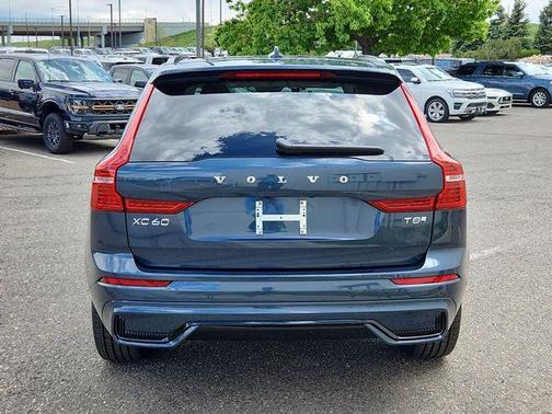 2025 Volvo XC60 Plug-In Hybrid T8 Plus