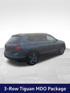 Platinum Gray Metallic 2021 Volkswagen Tiguan 2.0T SEL