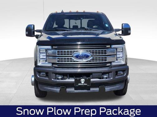 Magnetic Metallic 2019 Ford F-350 Platinum