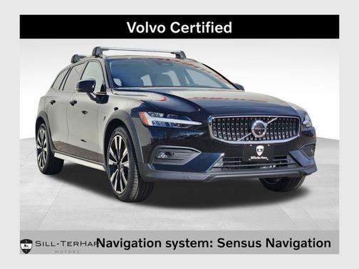 2026 Volvo V60 Cross Country B5 Ultra