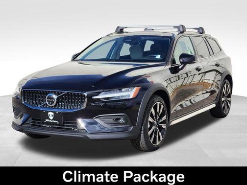 2026 Volvo V60 Cross Country B5 Ultra