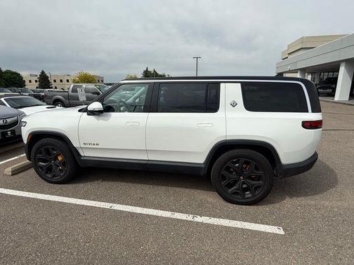 2023 Rivian R1S Adventure Quad Motor Large Pack