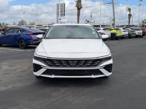 2025 Hyundai ELANTRA HEV Limited