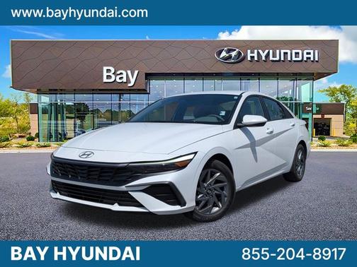 White 2024 Hyundai ELANTRA SEL Sedan