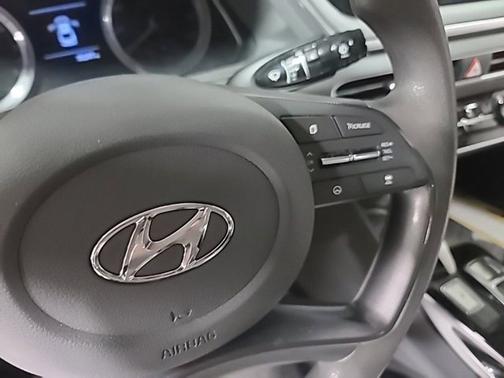 2021 Hyundai SONATA SE