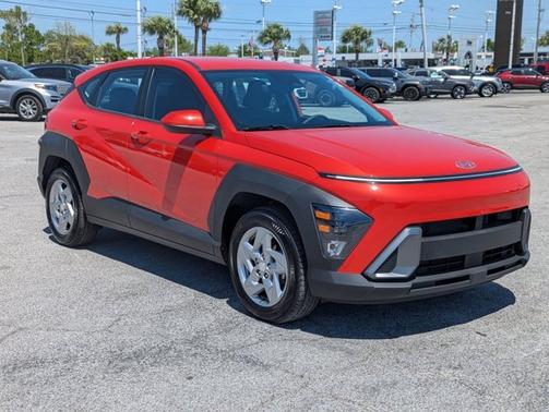 2024 Hyundai KONA SE