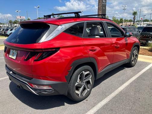 Red 2023 Hyundai TUCSON SEL