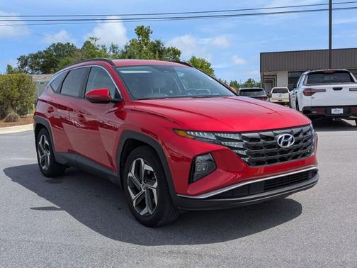 Red 2023 Hyundai TUCSON SEL