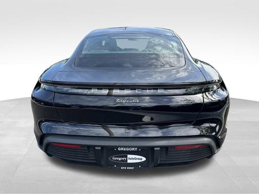 2022 Porsche Taycan Base