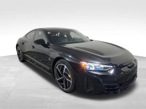 2023 Audi RS e-tron GT Base