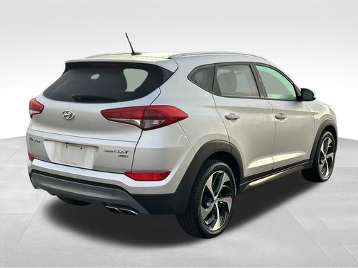 2016 Hyundai TUCSON Sport