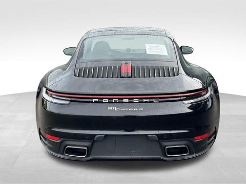 2024 Porsche 911 Carrera 4
