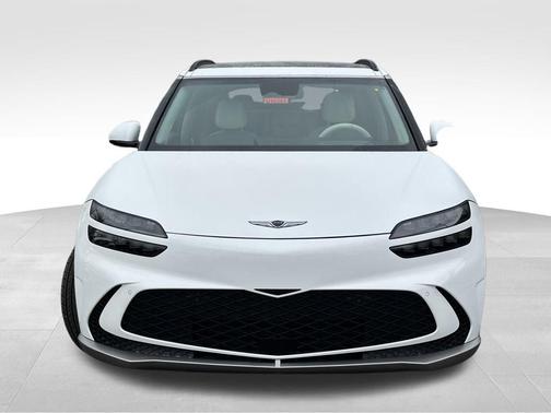 2025 Genesis GV60 Standard