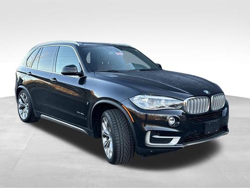 Black Sapphire Metallic 2017 BMW X5 eDrive xDrive40e