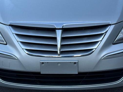 2012 Hyundai Genesis 3.8