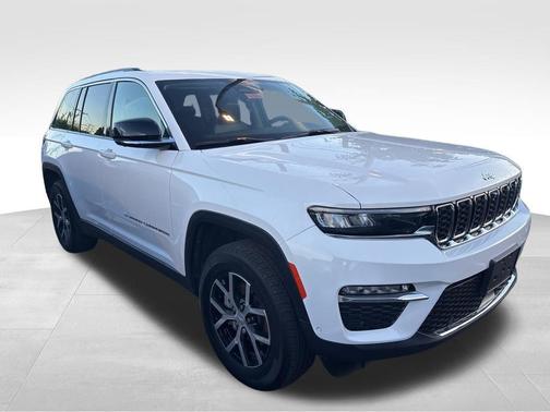 Bright White Clearcoat 2024 Jeep Grand Cherokee Limited