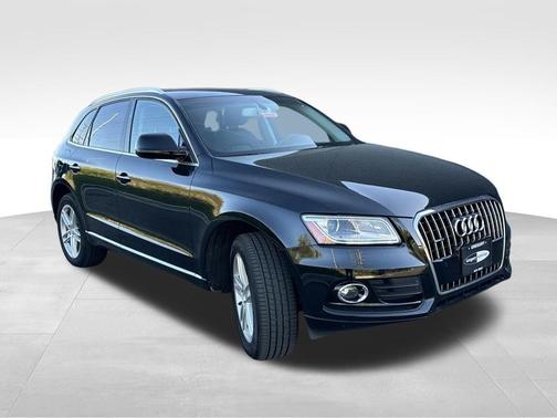 Mythos Black Metallic 2016 Audi Q5 2.0T Premium Plus