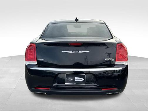 2016 Chrysler 300C Base