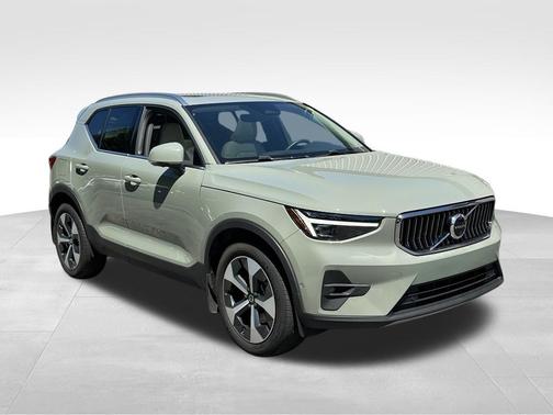 Sage Green Metallic 2025 Volvo XC40 B5 Plus Bright Theme