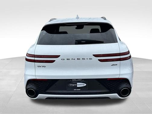 2024 Genesis GV70 2.5T