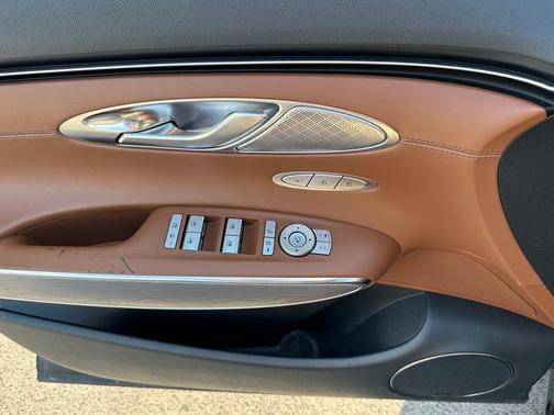 2022 Genesis GV70 2.5T