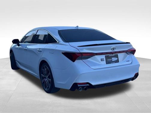 2019 Toyota Avalon XSE