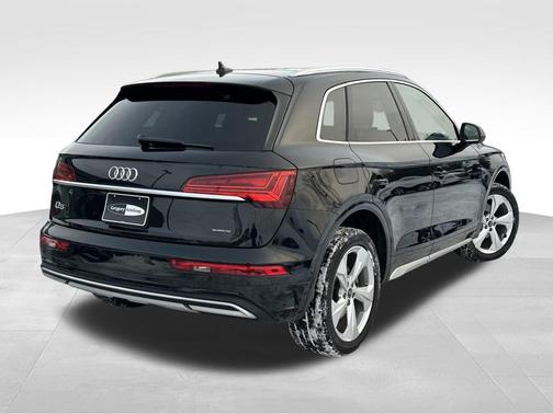 2021 Audi Q5 45 Prestige