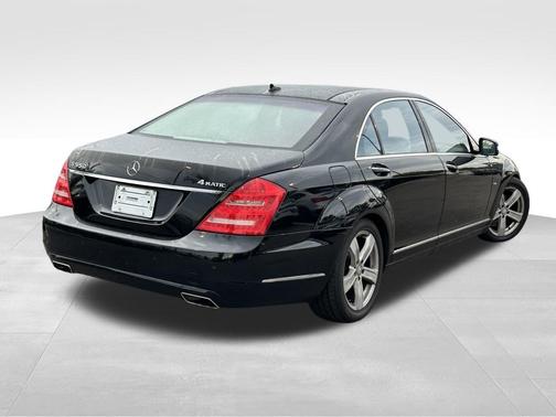 2012 Mercedes-Benz S-Class S 550 4MATIC