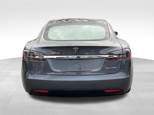 2021 Tesla Model S Long Range