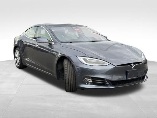 2021 Tesla Model S Long Range