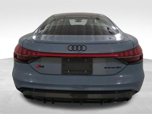 Kemora Gray Metallic 2023 Audi RS e-tron GT Base
