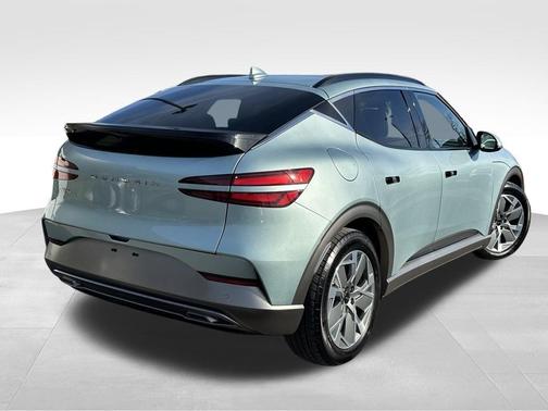 2025 Genesis GV60 Standard