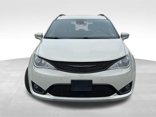 2019 Chrysler Pacifica Touring-L Plus