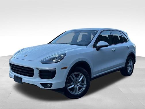 White 2016 Porsche Cayenne Base