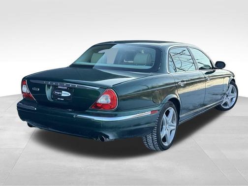 2007 Jaguar XJ Super V8