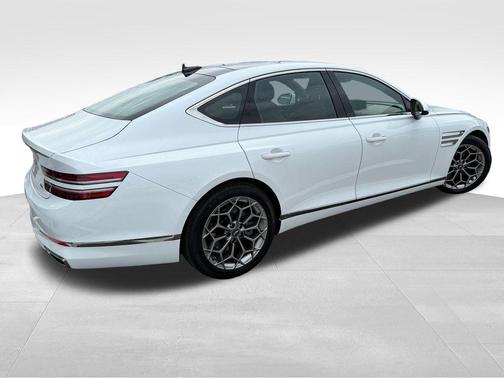 2023 Genesis G80 2.5T