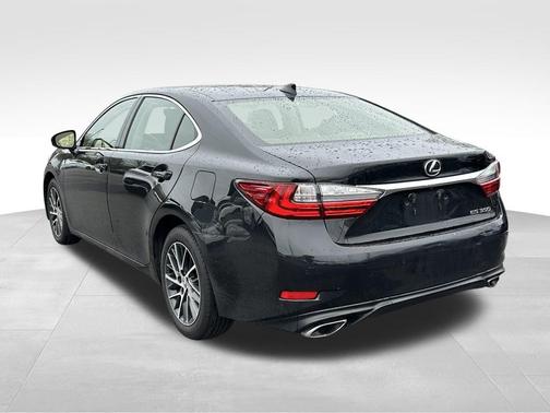 2016 Lexus ES 350 Base