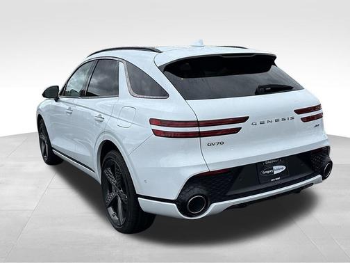 2024 Genesis GV70 2.5T