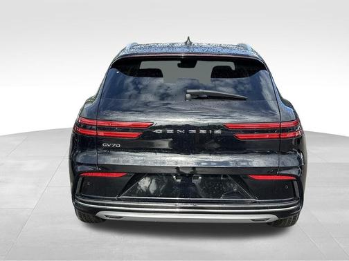 Vik Black 2026 Genesis Electrified GV70 Advanced