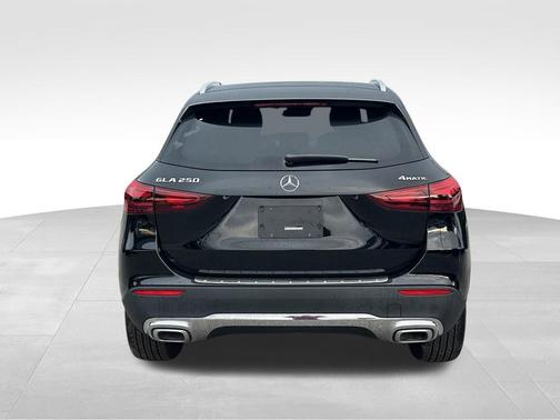 Midnight Black 2026 Mercedes-Benz GLA 250 Base 4MATIC