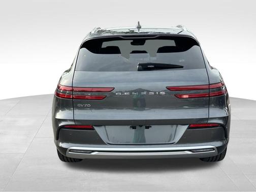 2025 Genesis Electrified GV70 Advanced