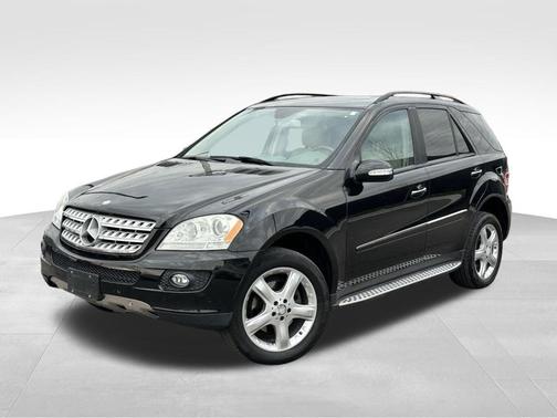 Black 2008 Mercedes-Benz M-Class ML 350 4MATIC