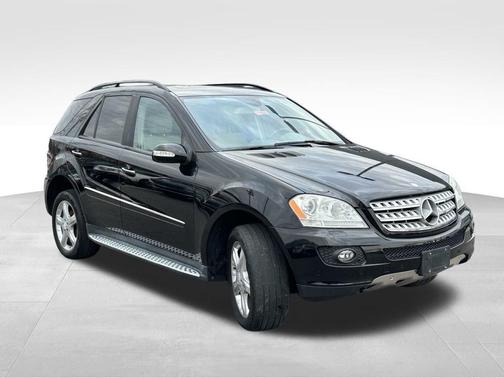 Black 2008 Mercedes-Benz M-Class ML 350 4MATIC